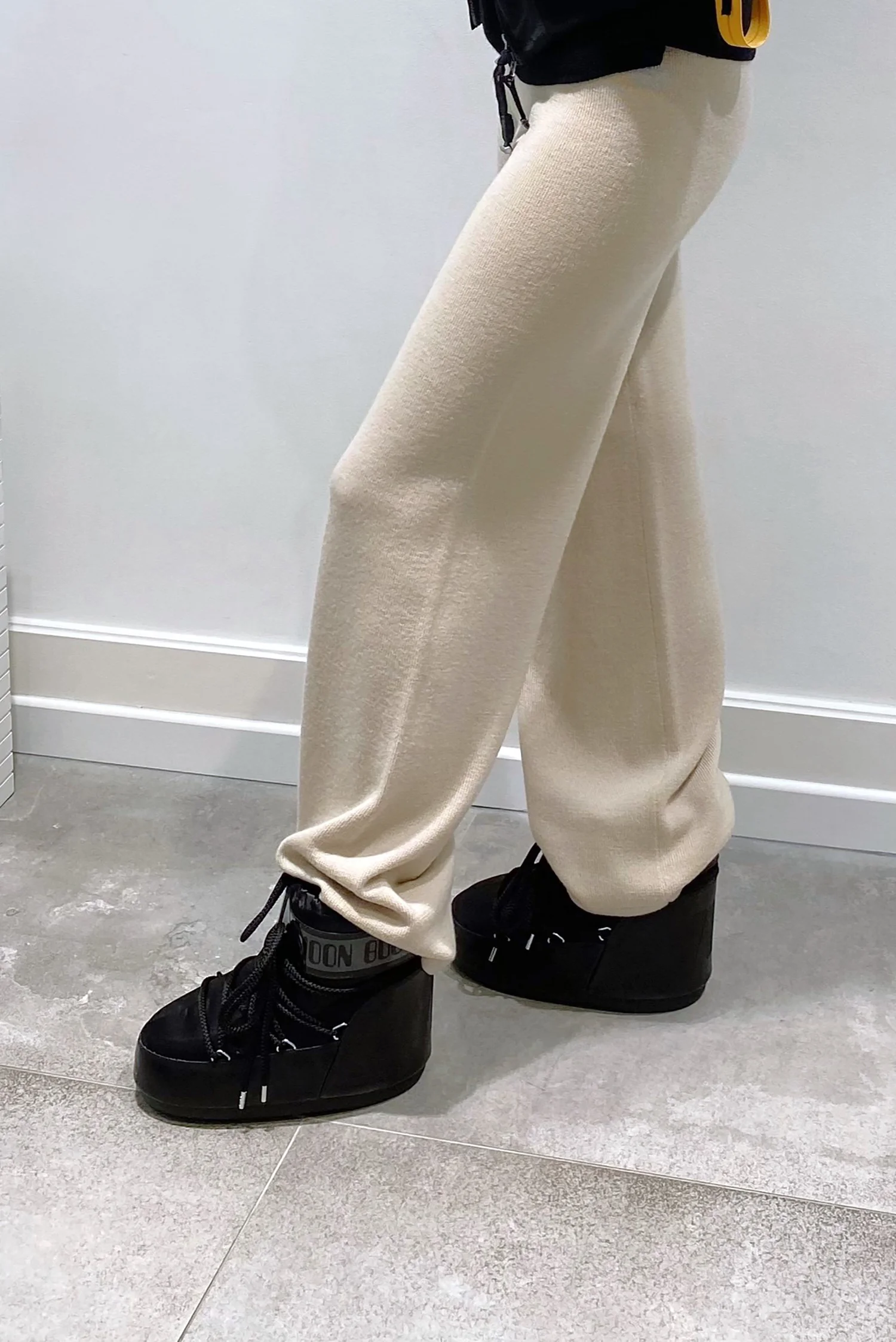 Moon Boot - Low Icon Glance - Black — A+M CONCEPT STORE